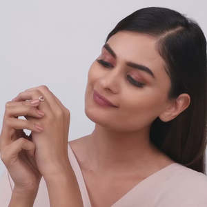 Bague d'amour entrelacée en or rose 18 carats Style d'éternité en grappe à la mode avec incrustation de diamants taille Asscher en forme de coeur pour mariage - Product Image 3