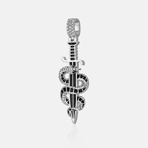 Colgante Hip Hop de Lujo Personalizado con Diamantes CZ y Baño de Oro en Aleación - Product Image 1