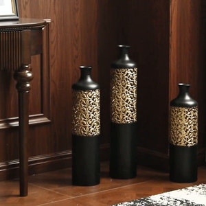 Vases à fleurs en métal de qualité supérieure Conceptions uniques pour la décoration intérieure Cadeaux de mariage - Product Image 1