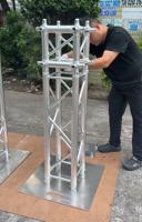 Tour de treillis d'éclairage de scène en aluminium avec plaque de base |   Support d'éclairage de scène, support de truss pour DJ et événements.