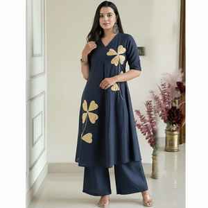 Ensemble de 2 pièces en cordon patchwork incroyable, 4 couleurs magnifiques disponibles, élégant, confortable et parfait pour le quotidien et les tenues décontractées - Product Image 5