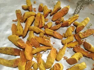 Curcuma Fraîchement Séché en Tranches Qualité Supérieure 100% Naturel Épice Essentielle pour Remèdes Naturels Cuisine Exportation Vente Matière Première Transformée - Product Image 4