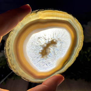 Directement de l'usine indienne Ensemble de sous-verres en pierre d'agate de qualité supérieure Décoration de maison de style d'amour unique Livraison rapide Artisanat naturel à bas prix - Product Image 1