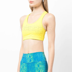Sujetador deportivo elástico de secado rápido para mujer Medias transpirables para gimnasio con diseño de tiras de yoga y correr de línea larga - Product Image 3