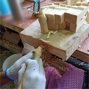 Scultura in legno intagliato a mano per la decorazione per la casa Santa porta scatola con animali selvatici figurine di natale & giocattoli per la decorazione della camera - Product Image 4