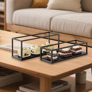 Nouveau support à gâteau en fer de taille compacte adapté aux petites maisons et au service quotidien de gâteaux - Product Image 2