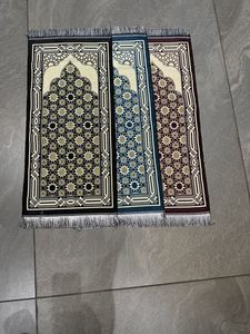 ชุดของขวัญพรมละหมาดแบบอิสลามชนเผ่าจานามาซ คิลิม ทำจากโพลีเอสเตอร์ ซักเครื่องได้ ผลิตด้วยเครื่องจักร สำหรับใช้ในบ้าน - Product Image 3