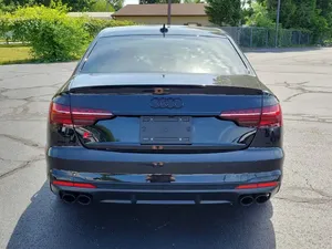 Audi S4 2023 impecablemente limpio - Product Image 2