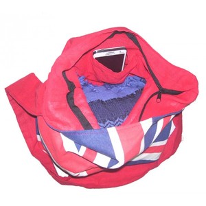 Bandolera inspirada en la bandera de Puerto Rico, colores brillantes y diseño duradero para un estilo callejero atrevido y cultural - Product Image 4