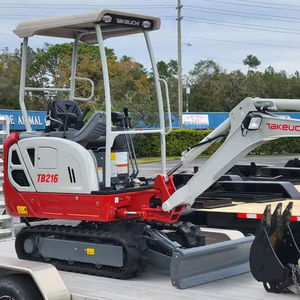 Mini pelle Takeuchi TB216 fiable avec moteur Yanmar puissant et boîte de vitesses lisse - Product Image 3