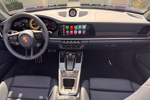 Porsche 911 Turbo S Cabriolet d'occasion propre, modèle 2022 - Product Image 4