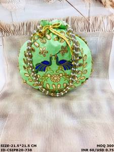 Sac de luxe pour femme Polti avec poignée perlée en soie - Product Image 4