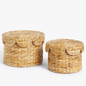 New Item Wicker Rattan Scalloped Edge Bulrush <b>Basket</b> <b>Storage</b> Home Decoration Natural Woven <b>Storage</b> <b>Basket</b> Made in Vietnam - Product Image 2