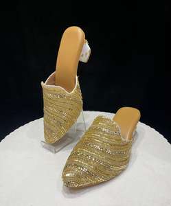 Sandalias bordadas y tejidas a mano con punta abierta de primera calidad para mujer, calzado Jutti para bodas, disponible a granel desde la India - Product Image 2