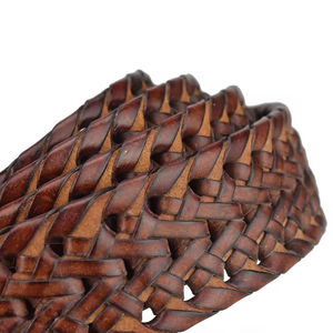 Ceintures pour hommes en cuir de vache personnalisées en gros, personnalisables par OEM, boucle en acier, haute qualité, respirantes et imperméables - Product Image 6