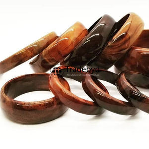 Bracelets en bois de créateur pour femmes Vente en gros Accessoires de mode Exportateur par Tradebyd - Product Image 2