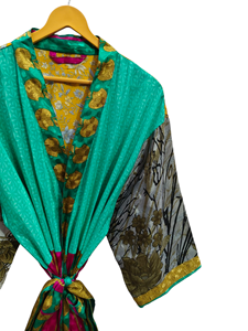 Kimono long en soie de jardin Kimono sari en soie à fleurs Kimono sari vintage Robe de plage douce Robe de fête indienne Kimono en soie fait à la main - Product Image 3