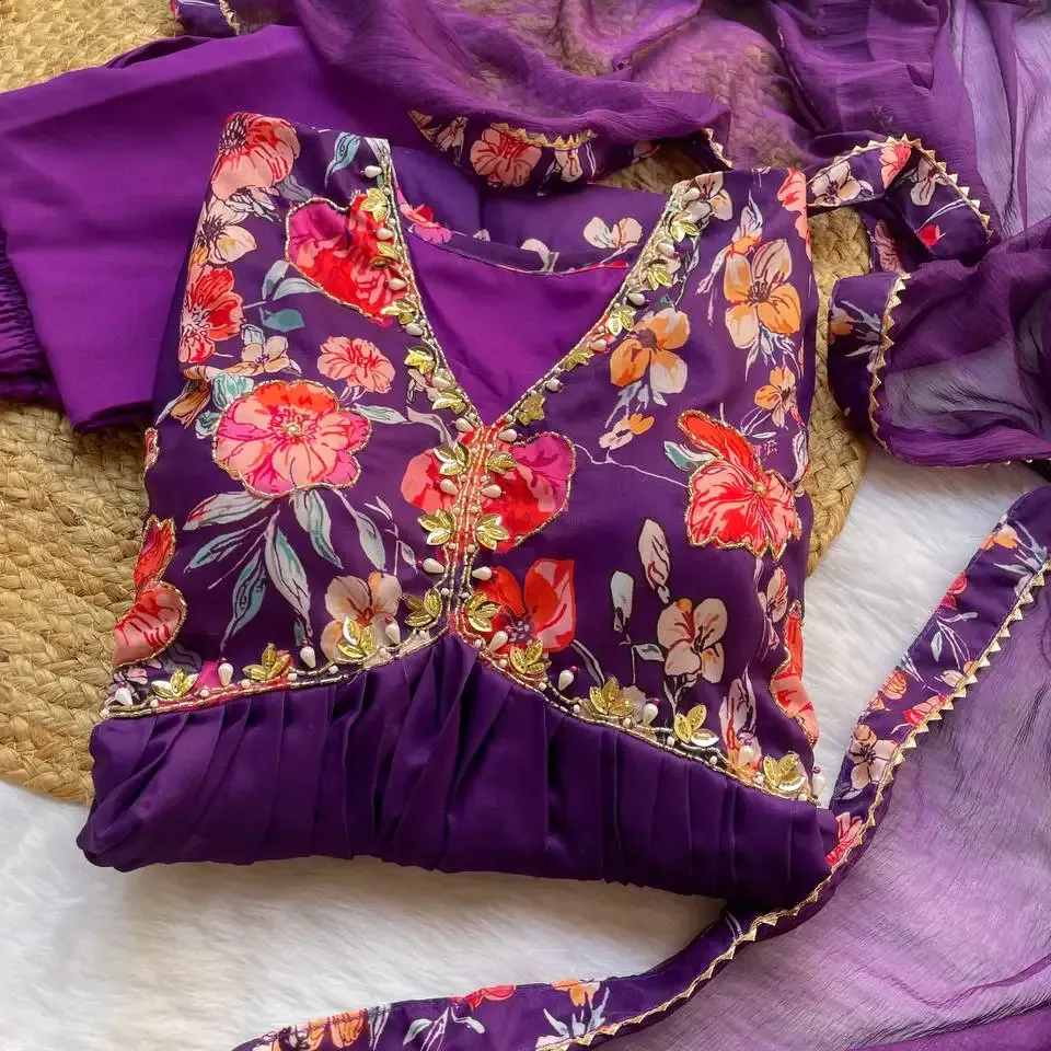 Fulpari Ấn Độ handmade của phụ nữ cotton in Trắng anarkali kurta với Palazzo & dupatta thiết lập cho phụ nữ