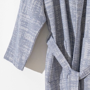 Albornoz al por mayor - Kimono azul con forro de rizo melange, 100% algodón turco, proveedor OEM para hoteles, spas y resorts - Product Image 4