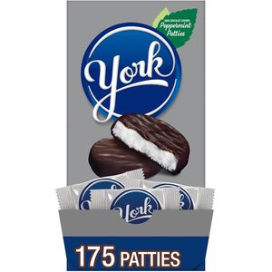 YORK Dark Chocolate Peppermint Patties, boîte de bonbons en vrac, 84 oz (175 pièces) - Product Image 6