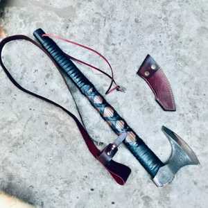 Hacha de Batalla Ragnar de Grado Industrial, Herramienta de Caza y Campamento, Construcción de Acero de Damasco y Madera - Product Image 1