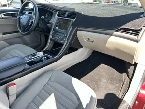 Ford Fusion SE 2018 - Product Image 2