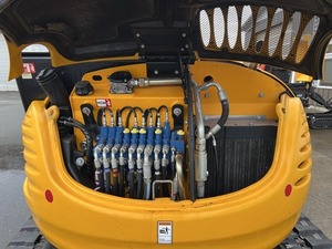 Excavadora JCB 804 del 2008, 3 Toneladas de Peso Operativo, Capacidad de Cucharón de 0.4m, 10001-20000 Horas - Product Image 3