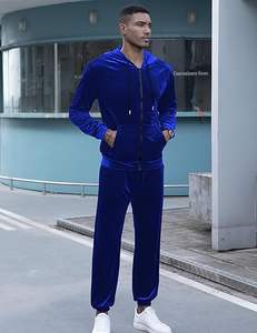 Conjunto de chándal de terciopelo de alta calidad unisex ropa de calle de invierno transpirable OEM personalizado impreso listo para enviar - Product Image 5