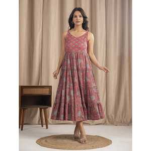 Vestido largo de algodón Mulmul color carmesí, estampado a mano, estilo bohemio-elegante, con cintura baja y tirantes ajustables, transpirable, talla única. - Product Image 4