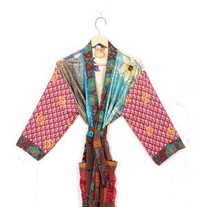 Elegante bohemio de seda reciclada Patchwork frente Kimono Bikini cubierta primavera Albornoz cuello en V cierre de cordón de longitud completa - Product Image 6