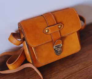 กระเป๋าหนังสไตล์โมร็อกโกวาดด้วยมือแบบกำหนดเอง - Product Image 4