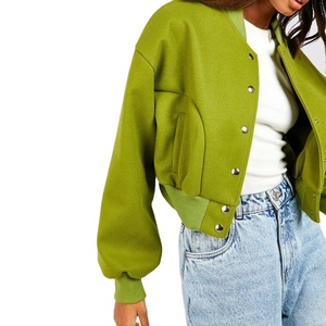 Chaqueta Universitaria de Béisbol para Mujer Más Vendida, Relleno de Algodón Transpirable y Sostenible, Precio Económico con Opciones OEM 2026 - Product Image 1