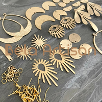 Boucles d'oreilles pendantes bohèmes vintage en laiton brut, lot en gros pour détaillants de bijoux et acheteurs en gros