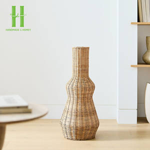 Diseño rústico Look encantador acento funcional maceta hogar decorativo miel color ratán mimbre jarrón urna OEM de Vietnam - Product Image 1
