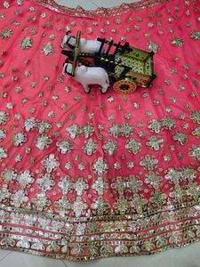 Último diseñador Lehenga Choli con Secuencia de bordado de trabajo de espejo Ropa india y pakistaní de Fab Zone - Product Image 5