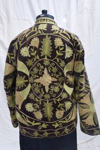 Veste matelassée d'automne-hiver pour femme de qualité, brodée, écologique, doublure en coton, broderie luxueuse, manches longues, noire - Product Image 3