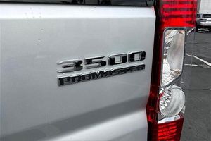 รถตู้ RAM ProMaster 3500 รุ่นปี 2023 หลังคาสูง แบบซีดาน เครื่องยนต์ 6.1-8 ลิตร V8 เกียร์อัตโนมัติ เบาะหนัง หลังคาพาโนรามา - Product Image 4