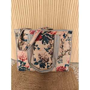 Sac fourre-tout beige Botanic Bae avec fermeture éclair Produit promotionnel - Product Image 4