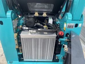 Chargeuse compacte sur chenilles Sunward SWTL4538 50HP d'occasion, mini-chargeuse sur chenilles, moteur Yanmar, vérin hydraulique KYB, autres composants principaux, 2025 - Product Image 6