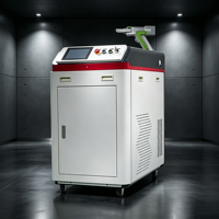 Machine de nettoyage au laser portative haute puissance 3000W pour l'élimination de la rouille, le décapage de la peinture et le nettoyage des métaux