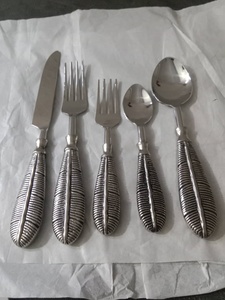 Equipo de cocina y juego de cubiertos de acero inoxidable utilizados en cenas, fiestas, bodas, etc. - Product Image 6