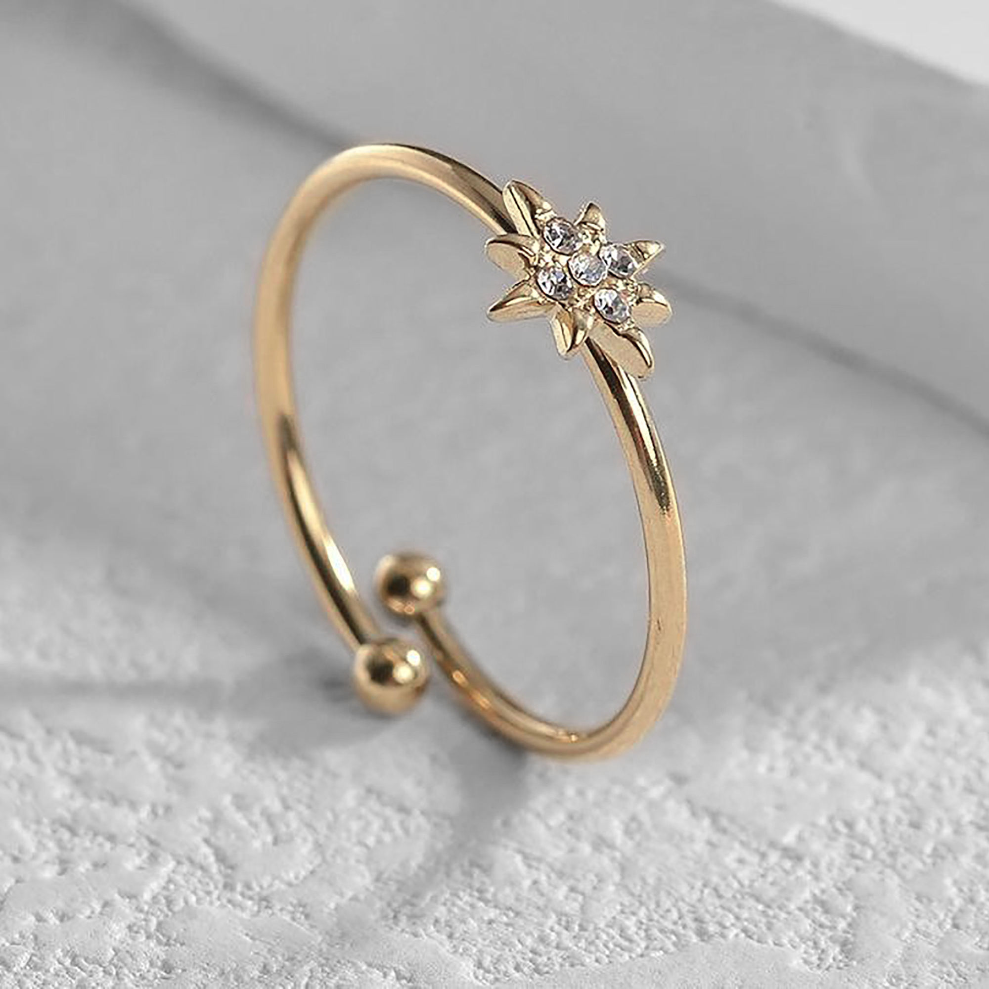 สีเหลืองทอง