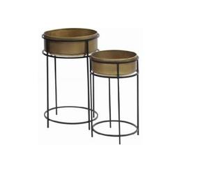 Améliorez votre espace avec des jardinières modernes en métal doré avec support, parfaites pour l'intérieur, l'extérieur, le jardin et la décoration intérieure - Product Image 1