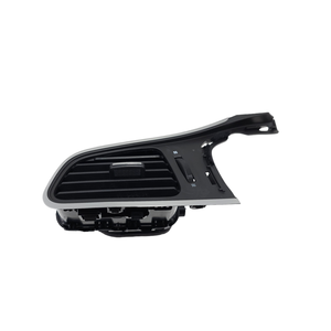GRILLE D'AÉRATION GAUCHE DU TABLEAU DE BORD RENAULT Kadjar Série 687610165R (15>) - Product Image 1