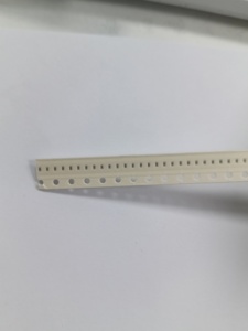 ในสต็อก GRM1555C1H101GA01D 100pF 50V ±2% C0G 0402 MLCC ตัวเก็บประจุเซรามิก SMD - Product Image 1