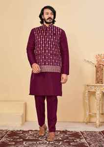 Conjunto de Kurta y Pijama para Hombre en Tela de Seda Pura Bordada de Diseñador, en la Última Colección de Ropa Tradicional Étnica India - Product Image 4