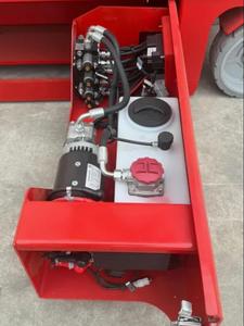Plateforme élévatrice mobile à ciseaux diesel autopropulsée avec une capacité de 350 kg - Product Image 3