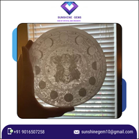 Vente en gros de plaque de chargement en sélénite avec sous-verres nettoyants en cristal de conception de déesse de la lune pour l'énergie spirituelle et le féminin divin