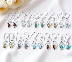 Boucles d'oreilles en argent sterling avec noeud celtique Boucles d'oreilles pendantes en pierres précieuses faites à la main Bijoux de bohème Cadeau pour les femmes - Product Image 1