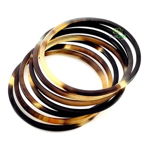 Elegante Brazalete de Cuerno de Buey para Hombre y Mujer, Diseño Hecho por Dios, Artesanía de Gracia - Product Image 5